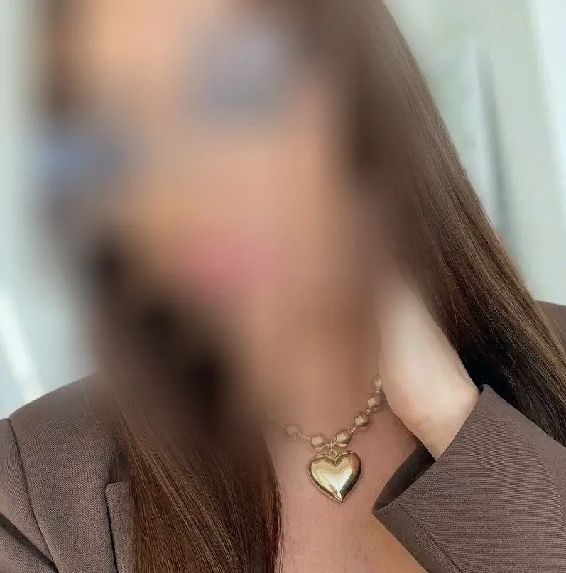 Nicole, 36